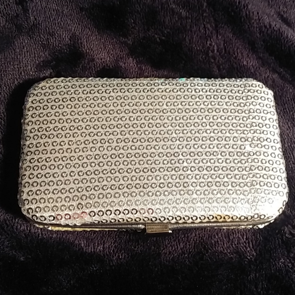 Sequence credit card case holder